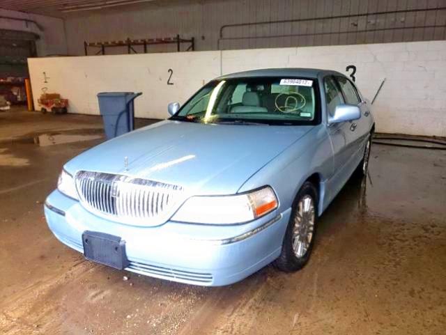 2LNHM82VX9X630584 - 2009 LINCOLN TOWN CAR S BLUE photo 2