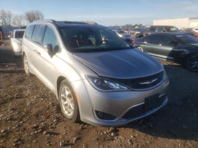 2C4RC1GG0JR232869 - 2018 CHRYSLER PACIFICA L SILVER photo 1