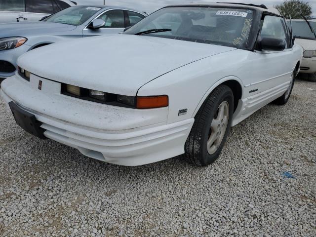 1G3WT35X0RD350551 - 1994 OLDSMOBILE CUTLASS SU WHITE photo 2