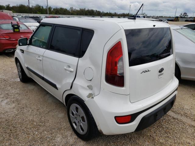 KNDJT2A59C7457404 - 2012 KIA SOUL WHITE photo 3