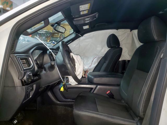 1N6AA1E59KN534967 - 2019 NISSAN TITAN SV WHITE photo 5