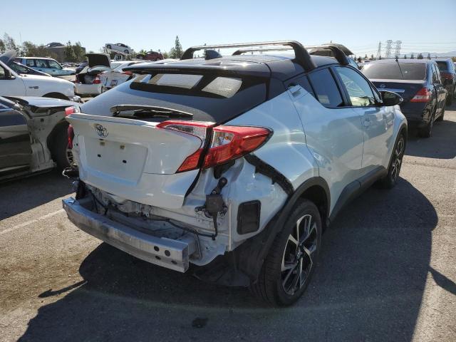 JTNKHMBX4K1049777 - 2019 TOYOTA C-HR XLE WHITE photo 4