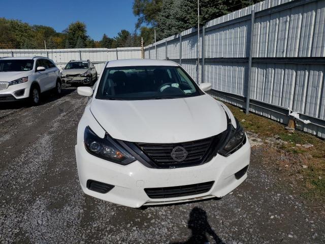 1N4AL3APXGN366446 - 2016 NISSAN ALTIMA WHITE photo 9