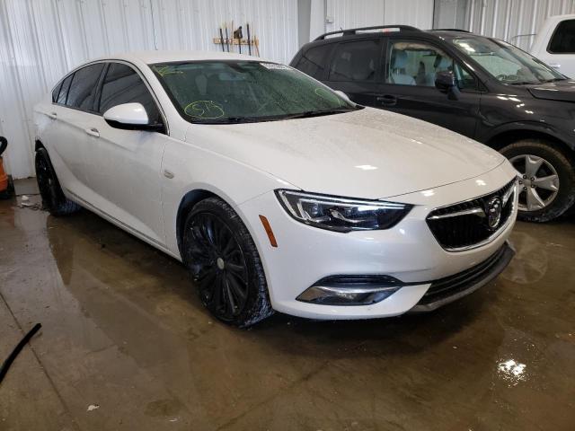 W04GM6SX5J1069109 - 2018 BUICK REGAL PREF WHITE photo 1