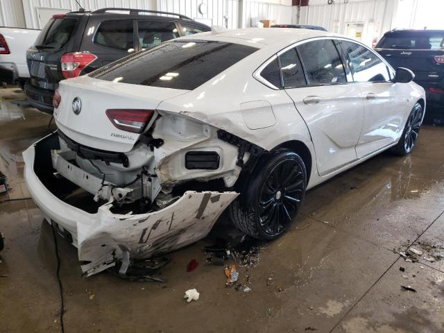 W04GM6SX5J1069109 - 2018 BUICK REGAL PREF WHITE photo 4