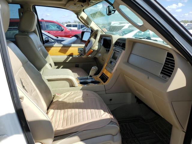 5LMFU27568LJ01784 - 2008 LINCOLN NAVIGATOR თეთრი ფოტო 5