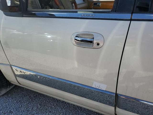 5LMFU27568LJ01784 - 2008 LINCOLN NAVIGATOR თეთრი ფოტო 9