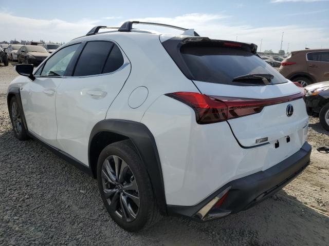 JTHY3JBHXK2004033 - 2019 LEXUS UX 200 WHITE photo 3