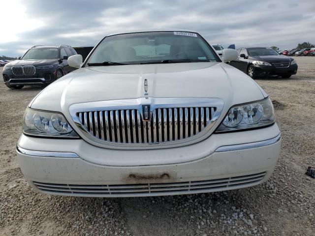 1LNHM81W16Y601982 - 2006 LINCOLN TOWN CAR S WHITE photo 5