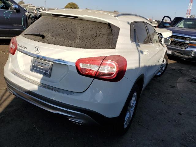 WDCTG4EB6HJ297754 - 2017 MERCEDES-BENZ GLA 250 WHITE photo 4