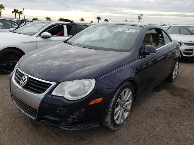 WVWAA71F08V049405 - 2008 VOLKSWAGEN EOS TURBO BLUE photo 2