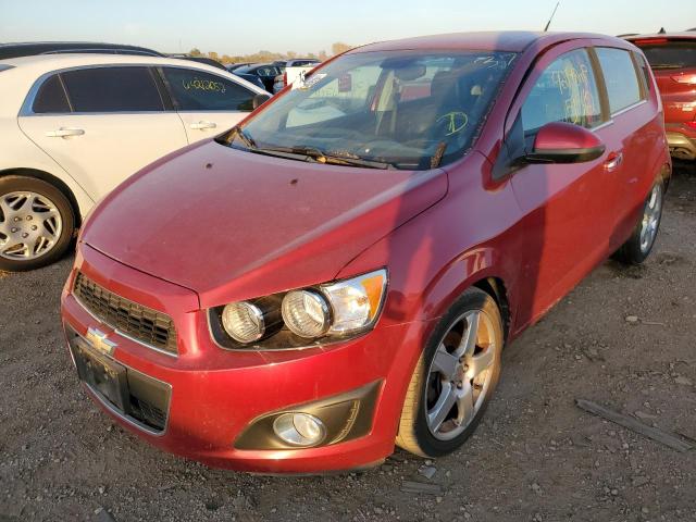 1G1JE6SBXD4110455 - 2013 CHEVROLET SONIC RED photo 2