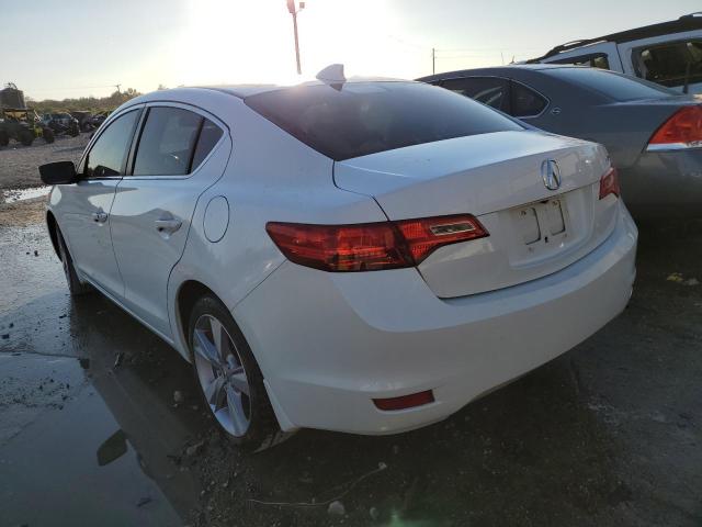 19VDE1F70DE007470 - 2013 ACURA ILX 20 TEC WHITE photo 3