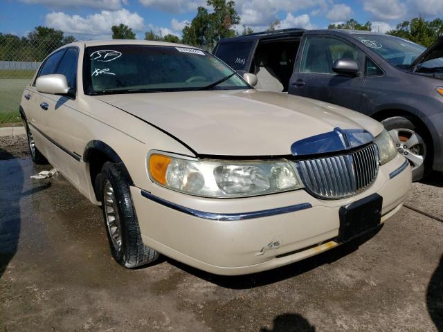 1LNHM83W91Y634251 - 2001 LINCOLN TOWN CAR C BEIGE photo 1