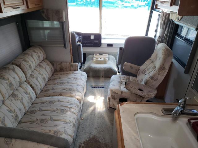 1FCNF53S120A00901 - 2002 FORD MOTORHOME WHITE photo 5