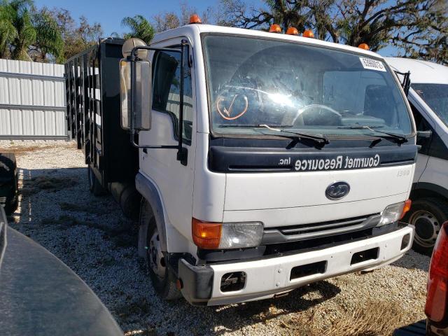 JNAUX51J35A400138 - 2005 NISSAN DIESEL UD1300 WHITE photo 1