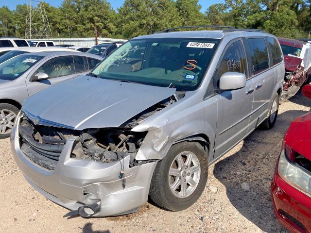 2A4RR5D13AR441040 - 2010 CHRYSLER TOWN & COU SILVER photo 2