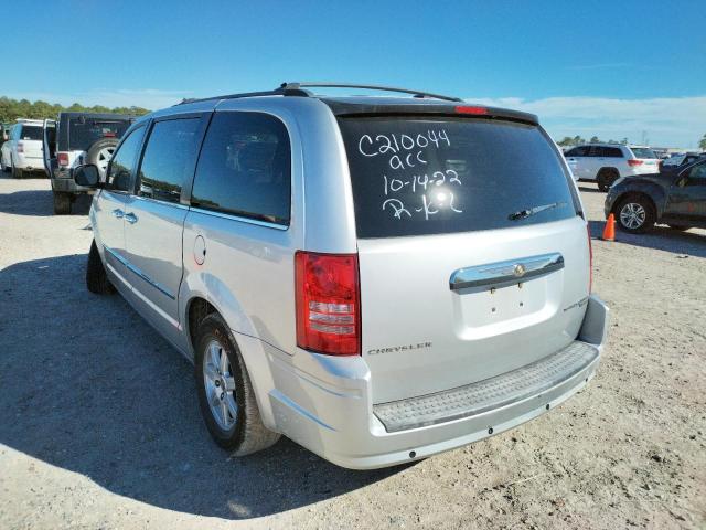 2A4RR5D13AR441040 - 2010 CHRYSLER TOWN & COU SILVER photo 3