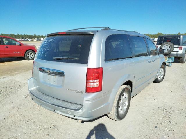 2A4RR5D13AR441040 - 2010 CHRYSLER TOWN & COU SILVER photo 4