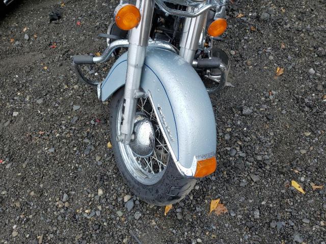 1HD1BW510BB032018 - 2011 HARLEY-DAVIDSON FLSTC SILVER photo 9