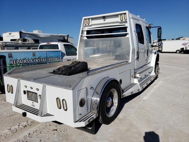 1FVAFCBT8CDBN4441 - 2012 FREIGHTLINER SPORT CHAS WHITE photo 4