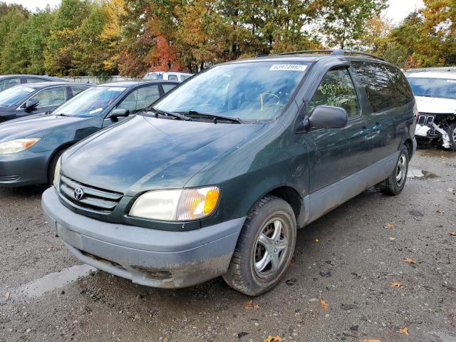 4T3ZF13C32U437118 - 2002 TOYOTA SIENNA LE GREEN photo 2