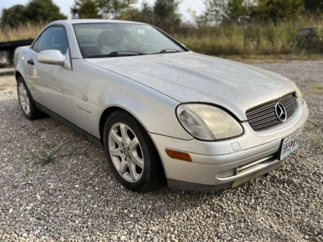 WDBKK47F6XF141634 - 1999 MERCEDES-BENZ SLK 230 KO SILVER photo 1