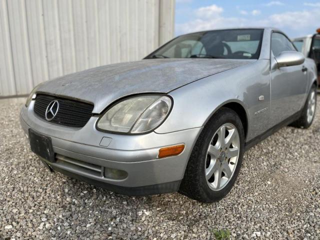 WDBKK47F6XF141634 - 1999 MERCEDES-BENZ SLK 230 KO SILVER photo 2