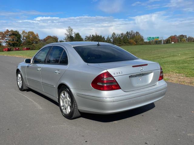 WDBUF26J65A726022 - 2005 MERCEDES-BENZ E 320 CDI SILVER photo 3