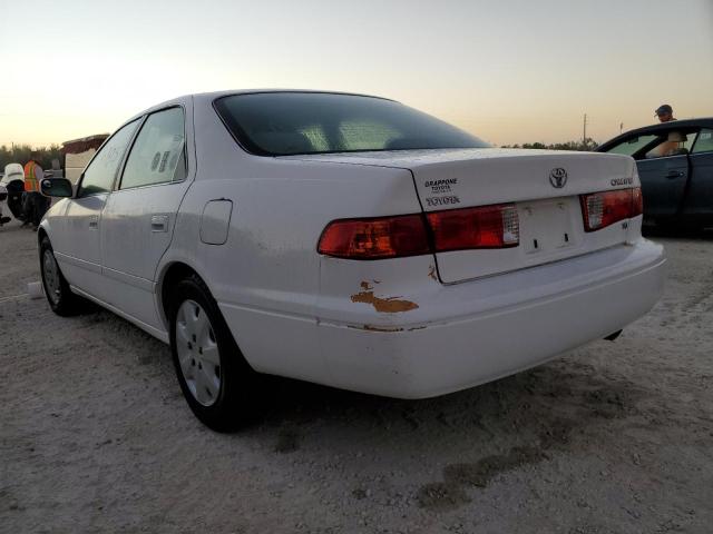 JT2BF22K410294286 - 2001 TOYOTA CAMRY CE WHITE photo 3