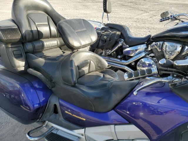 1HFSC47002A107887 - 2002 HONDA GL1800 BLUE photo 5