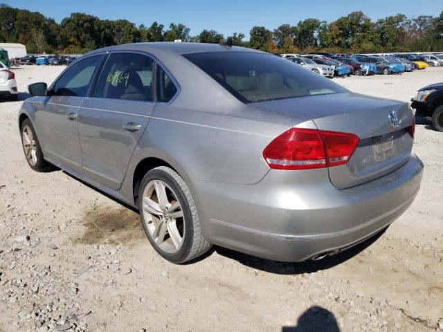 1VWCN7A35CC001368 - 2012 VOLKSWAGEN PASSAT SEL SILVER photo 3