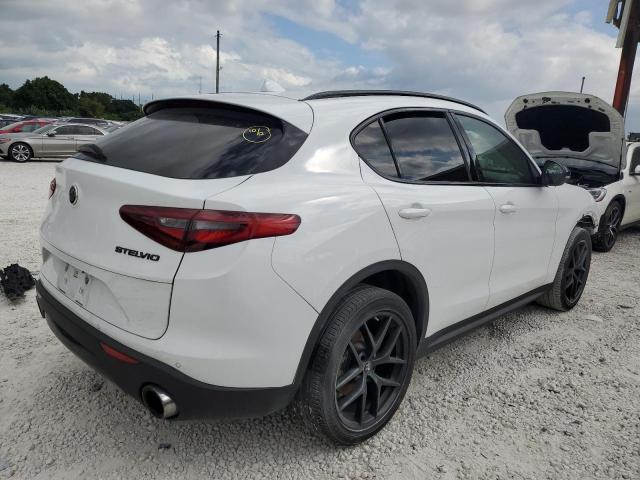 ZASPAJAN4M7C98634 - 2021 ALFA ROMEO STELVIO SP WHITE photo 4