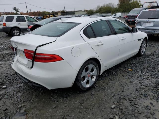 SAJAR4BG4HA978343 - 2017 JAGUAR XE WHITE photo 4