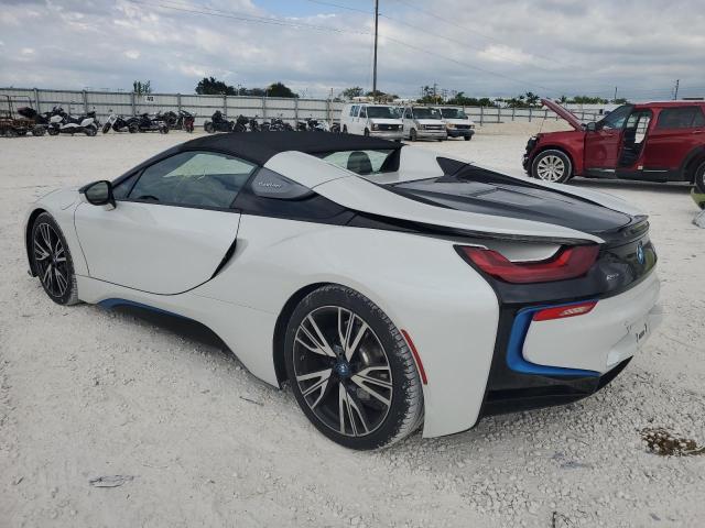 WBY2Z6C55KVG98153 - 2019 BMW I8 WHITE photo 3