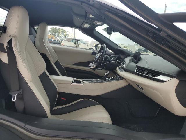 WBY2Z6C55KVG98153 - 2019 BMW I8 WHITE photo 5