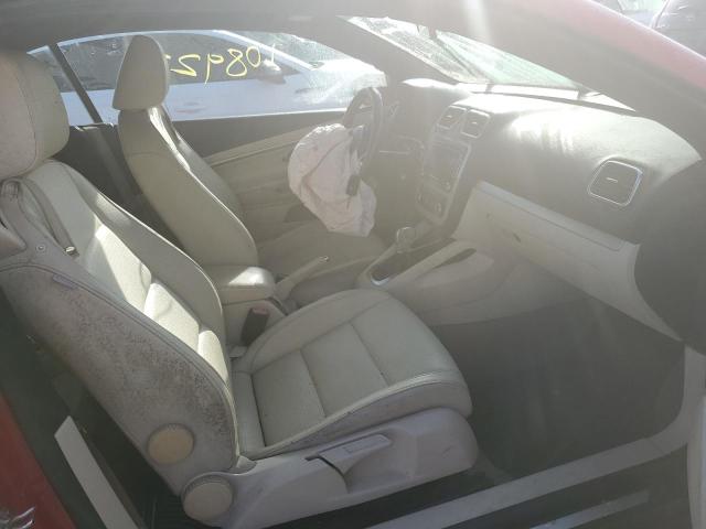 WVWBW7AH9CV015558 - 2012 VOLKSWAGEN EOS KOMFOR წითელი ფოტო 5