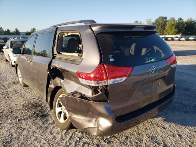 5TDKK3DC6DS366315 - 2013 TOYOTA SIENNA LE GRAY photo 3