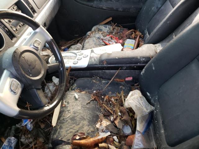 1GCES14P64B106704 - 2004 CHEVROLET SSR 黑色 照片 9