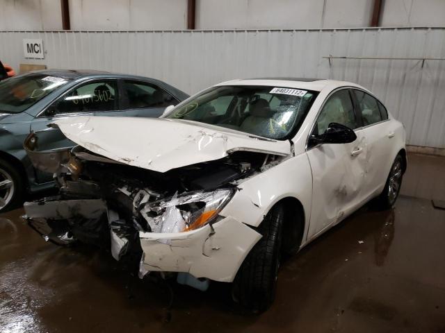 2G4GR5EK5C9155029 - 2012 BUICK REGAL WHITE photo 2
