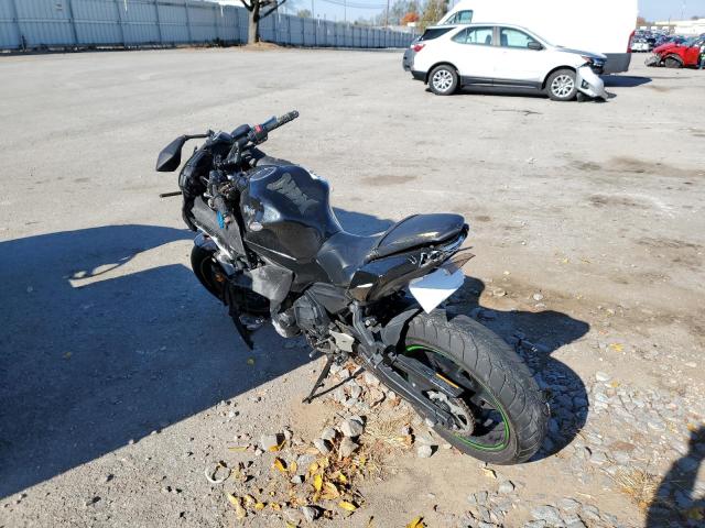 JKAEXEJ10KDA03740 - 2019 KAWASAKI EX650 J შავი ფოტო 3