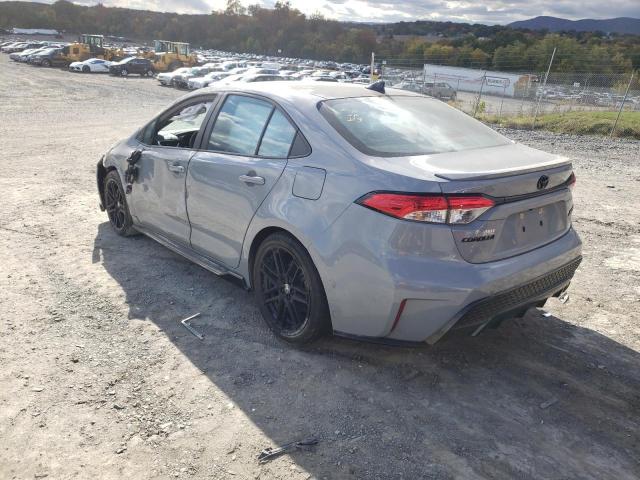 5YFS4MCE8MP069946 - 2021 TOYOTA COROLLA SE GRAY photo 3