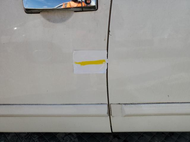 5N1AA08A94N729827 - 2004 NISSAN ARMADA SE WHITE photo 9