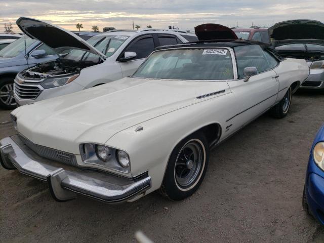 4P67T3Y233673 - 1973 BUICK UK WHITE photo 2