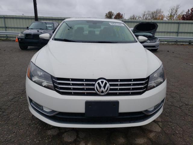 1VWCM7A38CC104156 - 2012 VOLKSWAGEN PASSAT SEL WHITE photo 9