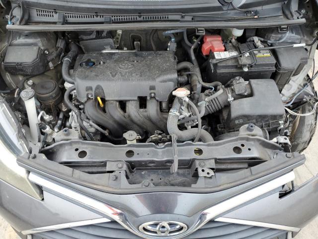 VNKKTUD32GA061292 - 2016 TOYOTA YARIS L GRAY photo 7