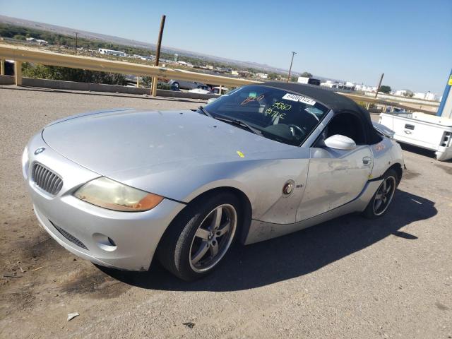 4USBT53443LU04203 - 2003 BMW Z4 3.0 SILVER photo 2