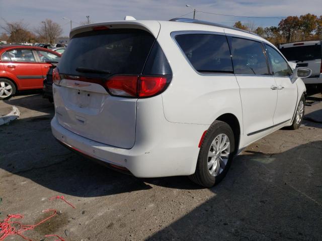 2C4RC1BG9JR120885 - 2018 CHRYSLER PACIFICA T WHITE photo 4