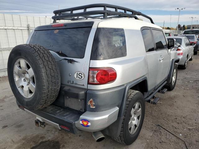 JTEBU11FX8K027448 - 2008 TOYOTA FJ CRUISER SILVER photo 4