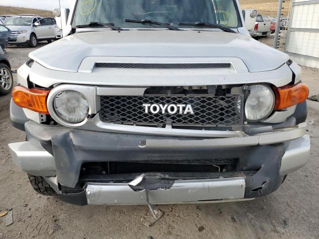 JTEBU11FX8K027448 - 2008 TOYOTA FJ CRUISER SILVER photo 9